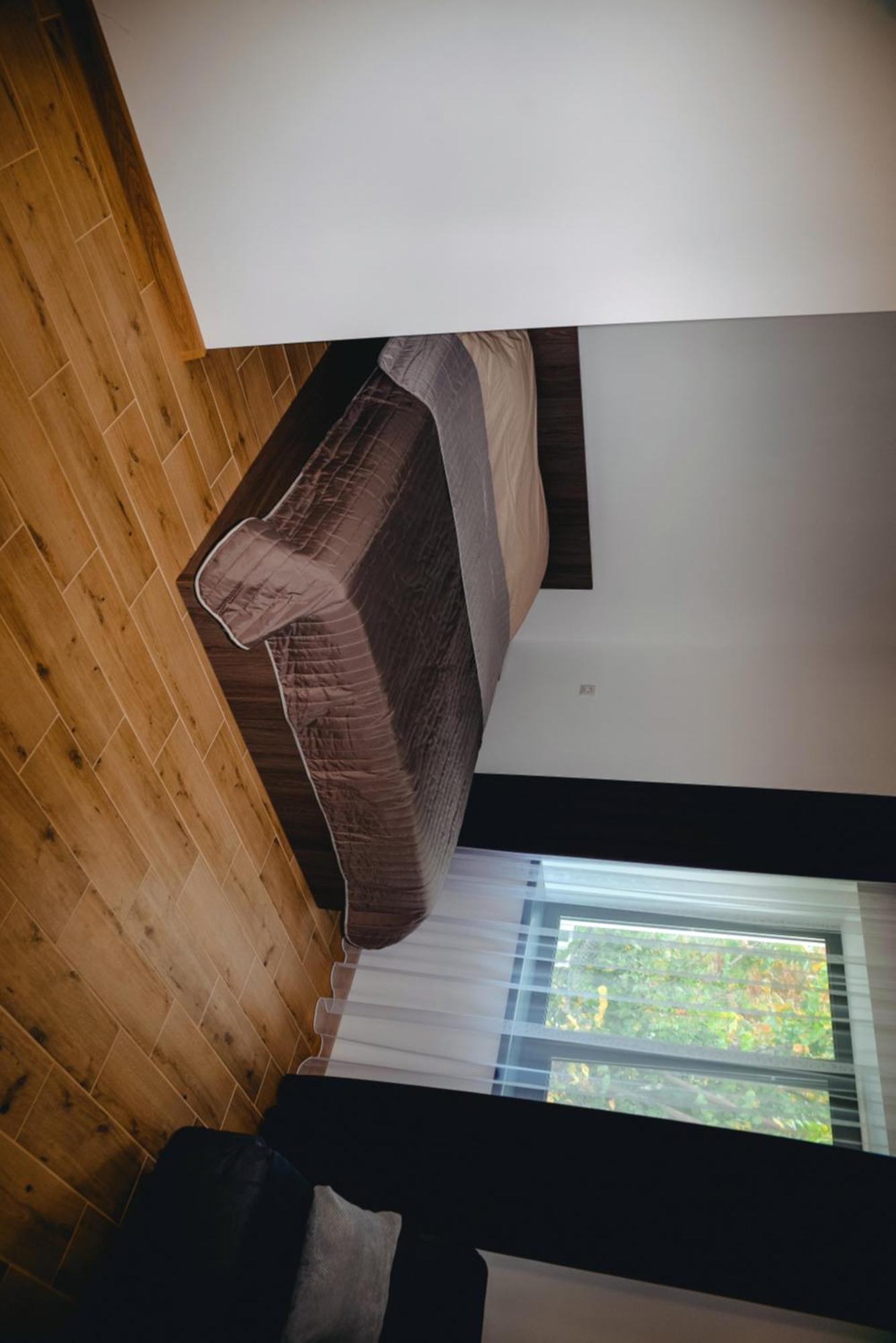 Four Rooms Apartments Cherkasy Exterior foto